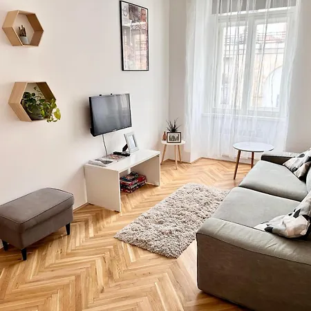 Viaduct View Apartment Prague Exterior photo